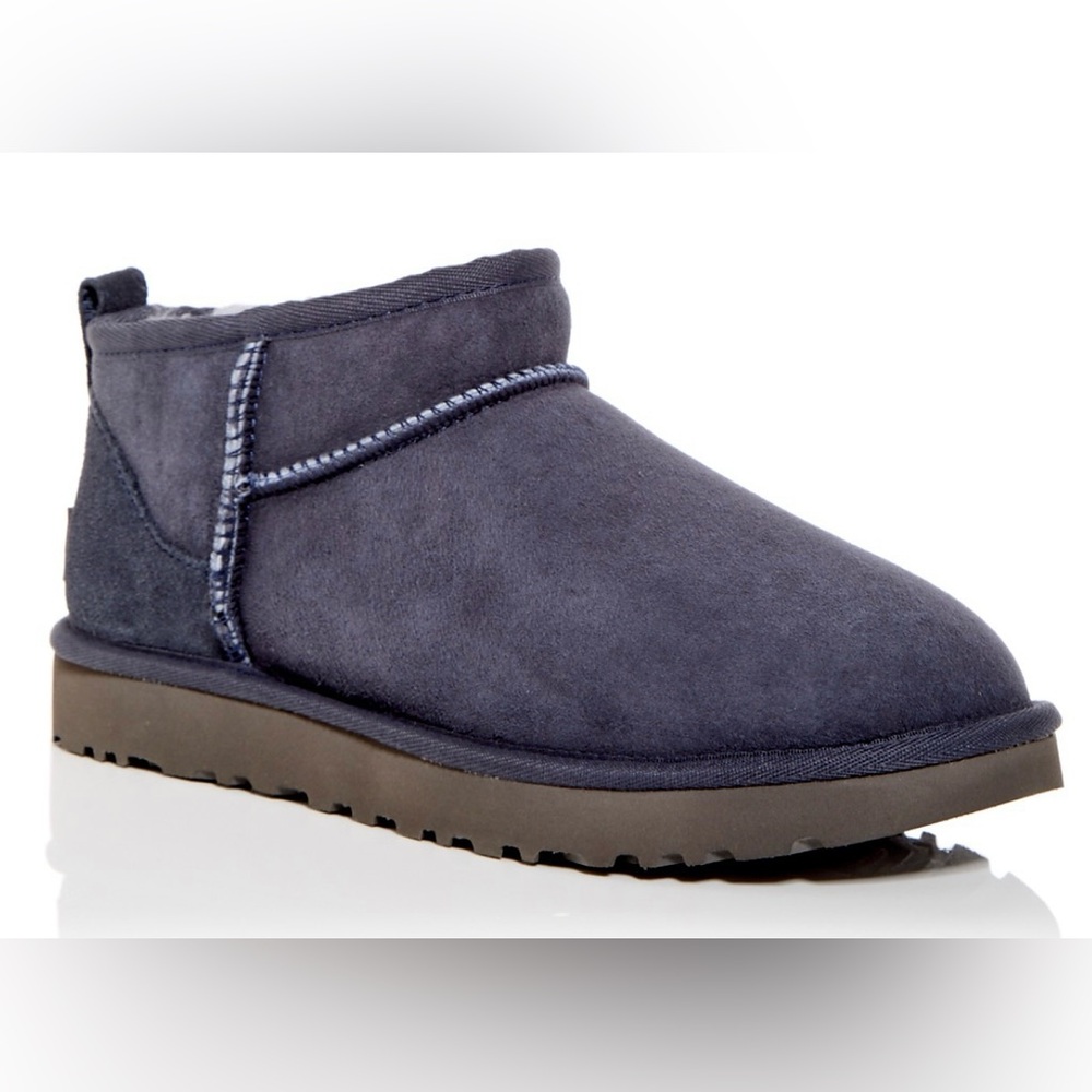NIB UGG® Women's Classic Ultra Mini Shearling Booties